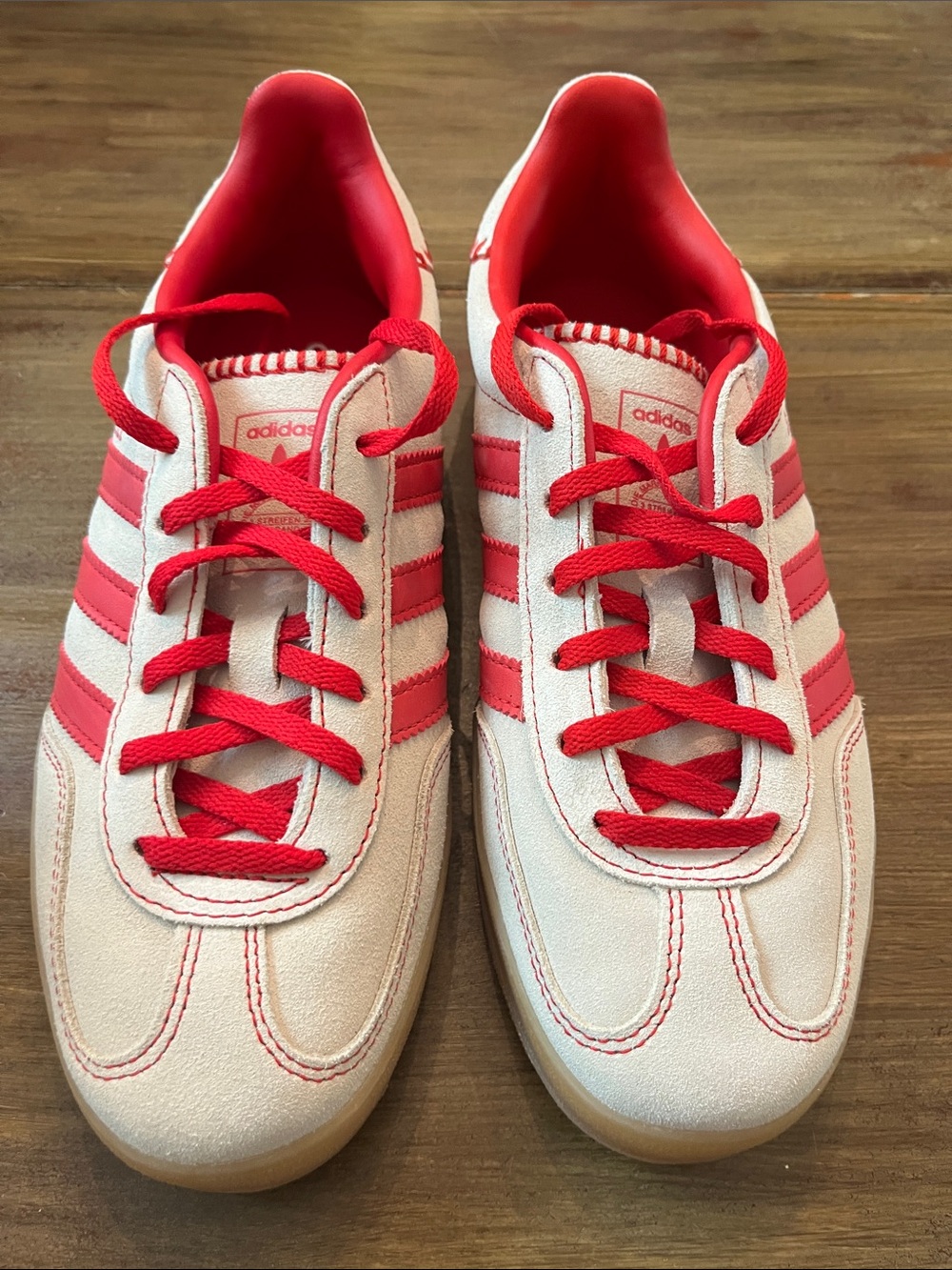 NEW Adidas White & Red Retro Stripe Sneakers Shoes